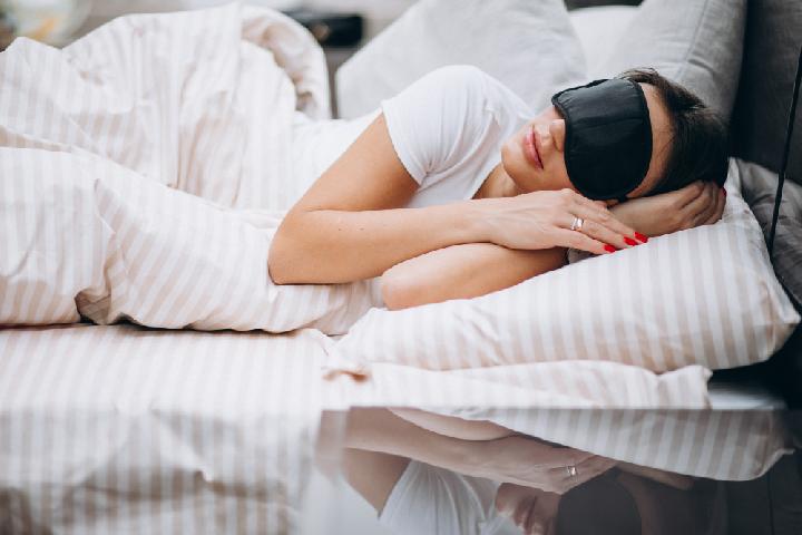 Sleepmaxxing