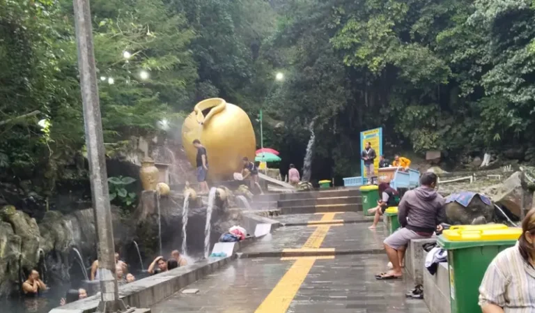 Tempat Wisata Populer di Kabupaten Tegal